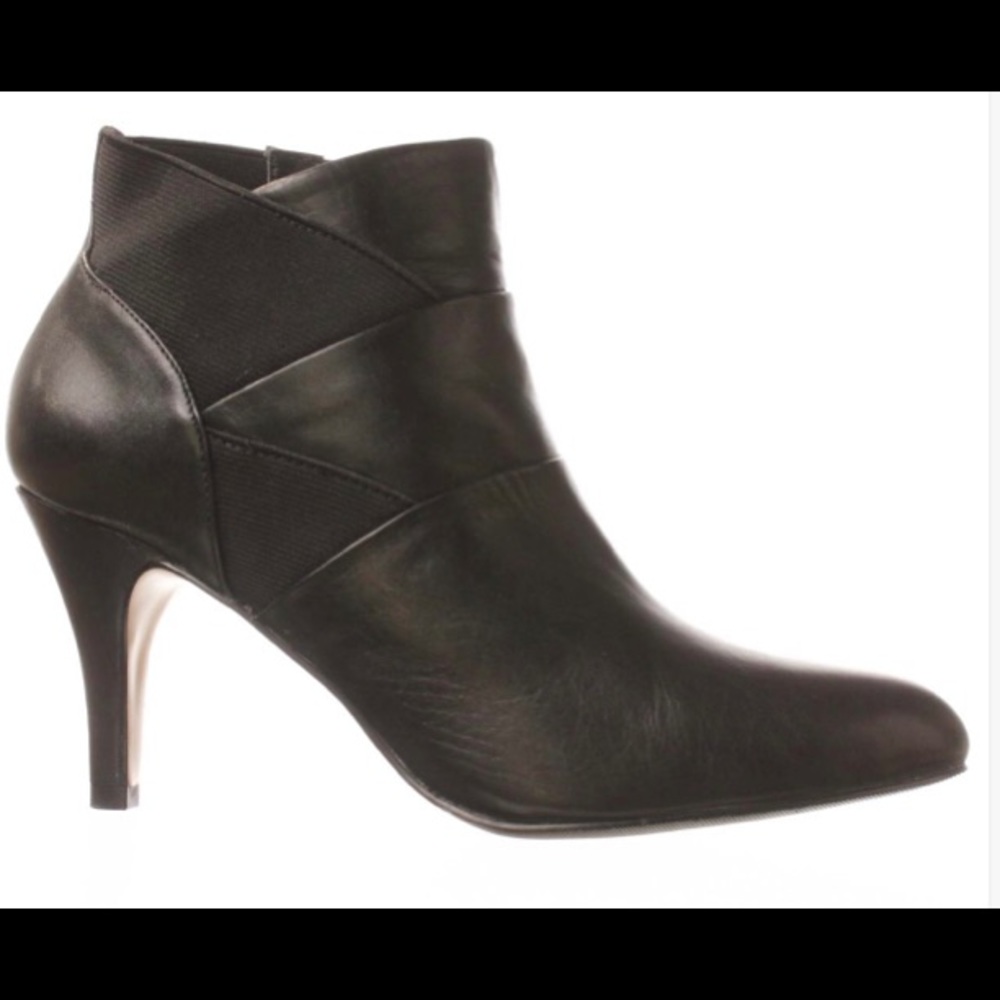 Adrienne Vittadini Black Terra Ankle Boot NWOT
